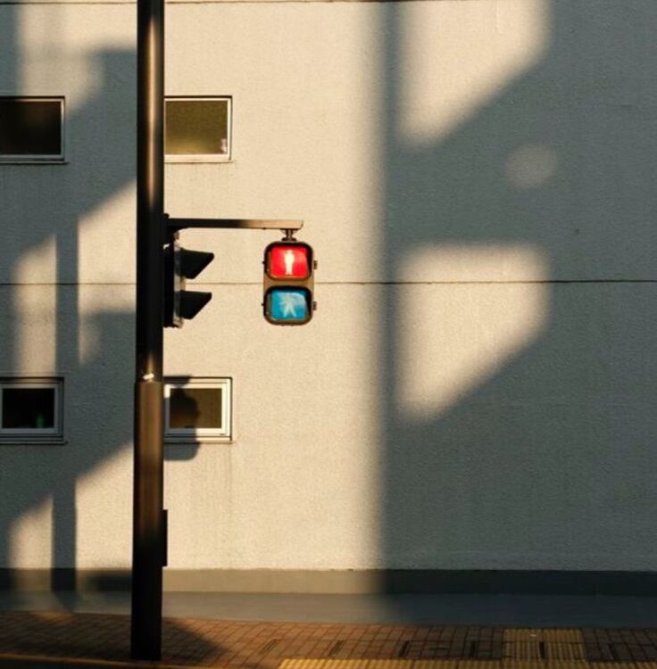 Tiang Lampu Lalu Lintas