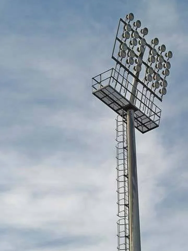 Tiang Stadium High Mast 1